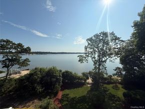 11 Bay View Drive, Hampton Bays NY 11946