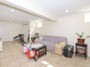 556 Park Avenue, West Hempstead NY 11552