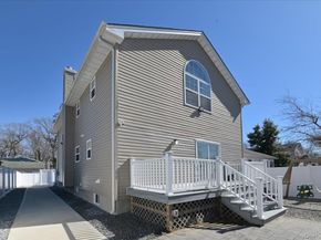 556 Park Avenue, West Hempstead NY 11552