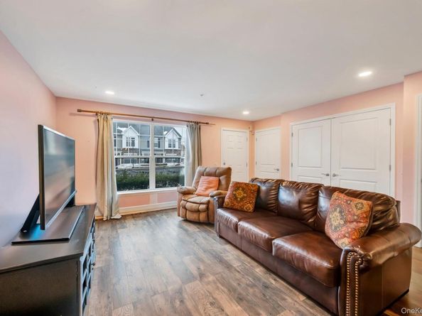 115 Weatherby Lane, Central Islip NY 11722