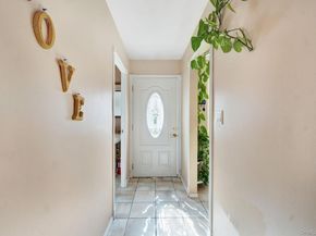 11 Manors Drive, Jericho NY 11753