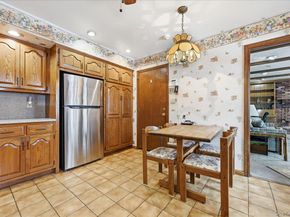 8 Andover Court, Garden City NY 11530