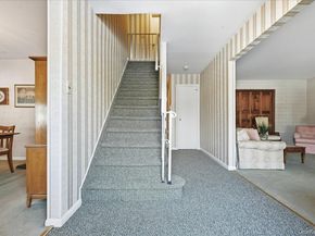 8 Andover Court, Garden City NY 11530