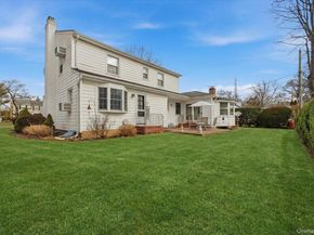 8 Andover Court, Garden City NY 11530
