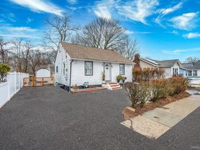 26 E Smith Street, Amityville NY 11701