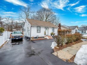 26 E Smith Street, Amityville NY 11701