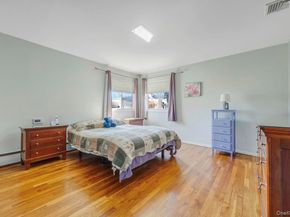 8 Leeward Lane, Commack NY 11725