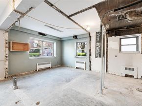 50 Popham Road LN, Scarsdale NY 10583