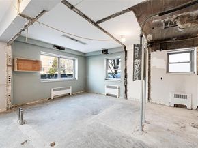 50 Popham Road LN, Scarsdale NY 10583