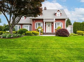 18 Loring Road, Levittown NY 11756