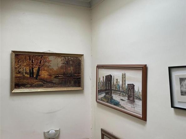 21 Saint Marks Pl., Brooklyn NY 11217