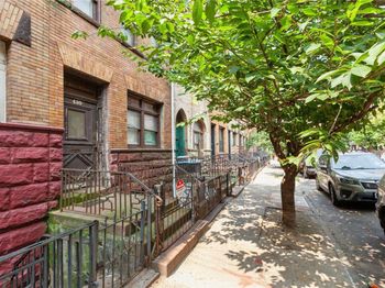 430 E 136th Street