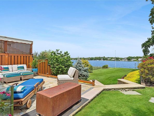 293 Great River Road, Great River NY 11739