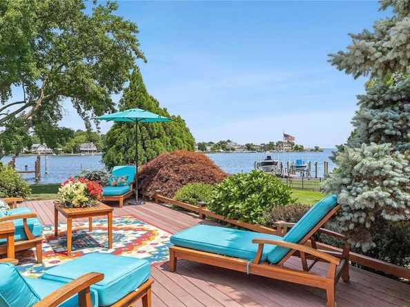 293 Great River Road, Great River NY 11739