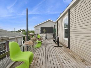 53 Crassen Boulevard 31, Amagansett NY 11930
