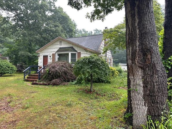 77 Lincoln Road, Medford NY 11763