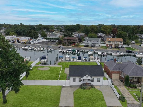 756 & 756 A 760 S S. Hickory Street, Lindenhurst NY 11757