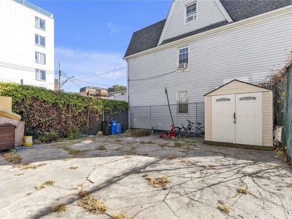 111-24 Northern Boulevard, Corona NY 11368