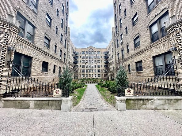 2075 Wallace Avenue 546, Bronx NY 10462
