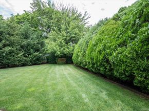 1 Eliot Court, Syosset NY 11791