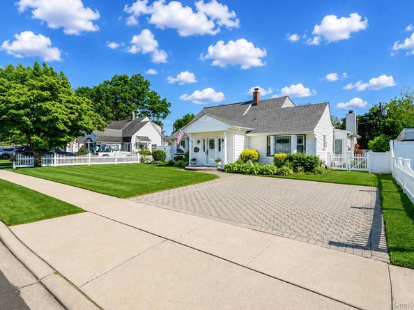 144 Blue Spruce Road, Levittown NY 11756