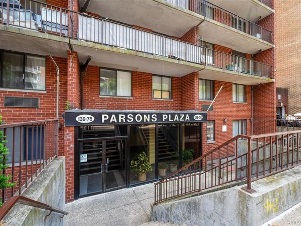 139-76 35th Avenue 7F, Flushing NY 11354