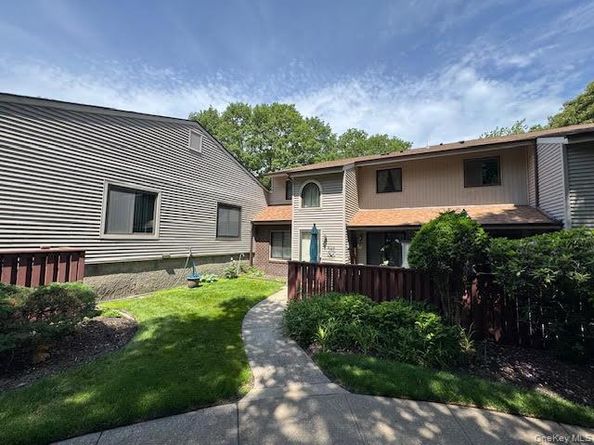836 Skyline Drive, Coram NY 11727