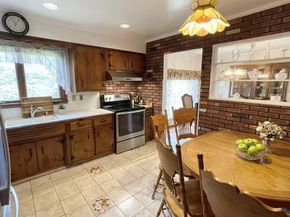 25 Reed Lane, Westbury NY 11590