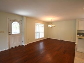 1661 Old Country Road 516, Riverhead NY 11901