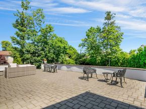 101 Windsor Oval, New Rochelle NY 10805