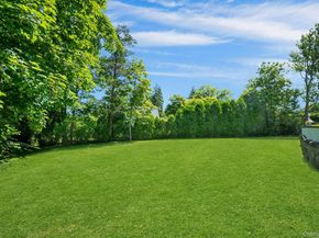 101 Windsor Oval, New Rochelle NY 10805
