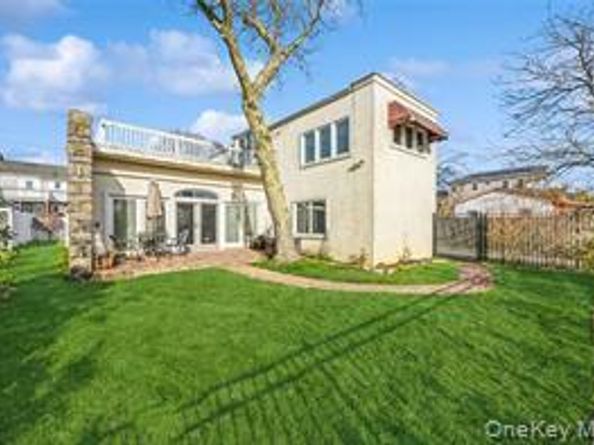 465 W Market Street, Long Beach NY 11561