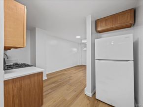 2470 Glebe Avenue, Bronx NY 10461