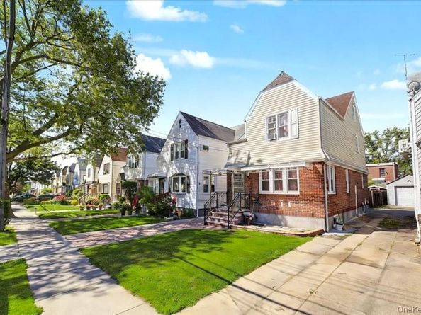 8926 210th Street, Queens Village NY 11427