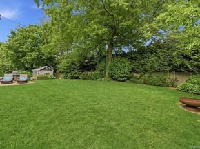39 Little East Neck Road S, Babylon NY 11702