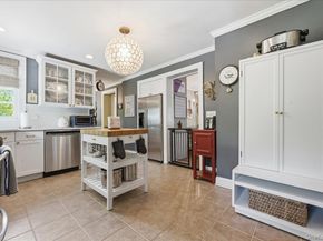 39 Little East Neck Road S, Babylon NY 11702