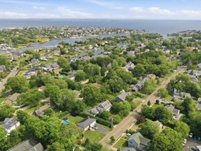 39 Little East Neck Road S, Babylon NY 11702