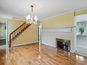 104 Choir Lane, Westbury NY 11590