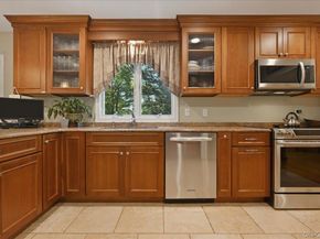 32 Scenic Hills Drive, Ridge NY 11961