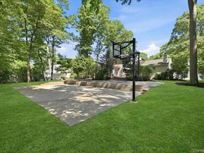 32 Scenic Hills Drive, Ridge NY 11961