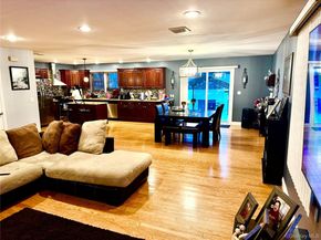 285 Daniel Street, Lindenhurst NY 11757