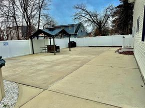 285 Daniel Street, Lindenhurst NY 11757