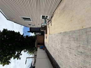 33 Washington Avenue, Deer Park NY 11729