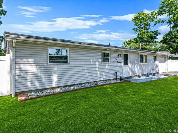 100 Patchogue Holbrook Road, Ronkonkoma NY 11779