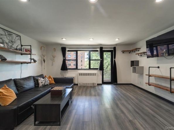 88-29 155th Avenue 3F, Howard Beach NY 11414