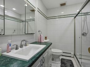 1 Dogwood Street, Farmingdale NY 11735