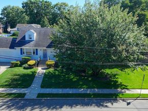 1 Dogwood Street, Farmingdale NY 11735