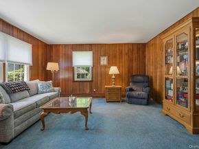 1 Dogwood Street, Farmingdale NY 11735