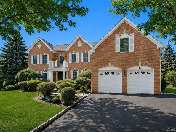 16 Eagle Court, White Plains NY 10605