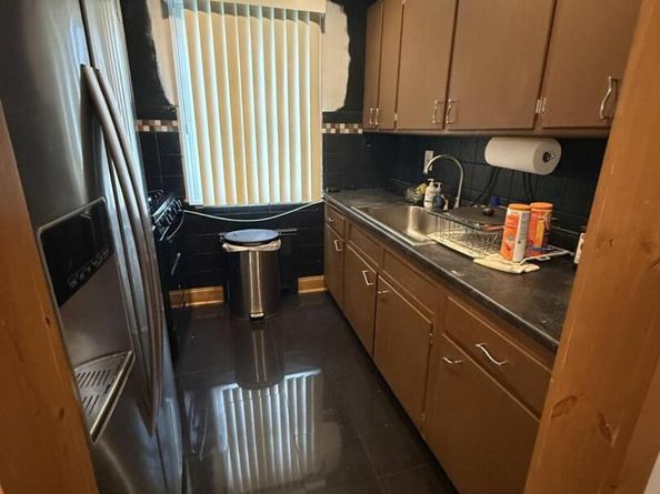 78-27 Springfield Boulevard 7827, Oakland Gardens NY 11364